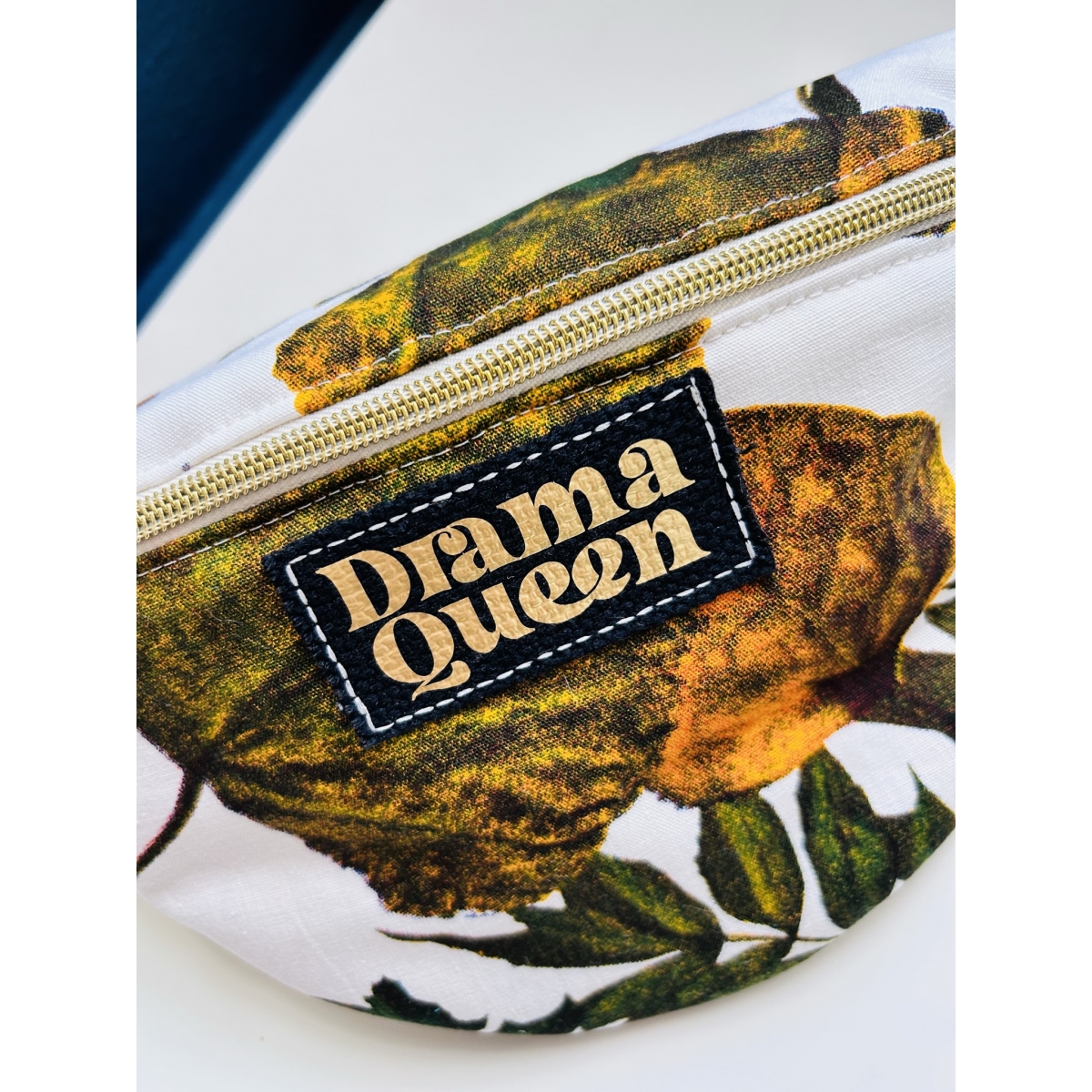 Sac banane en coton recyclé vintage "Drama Queen"