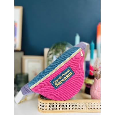 Sac banane en velours côtelé sorbet "I Speak Fluent Sarcasm"