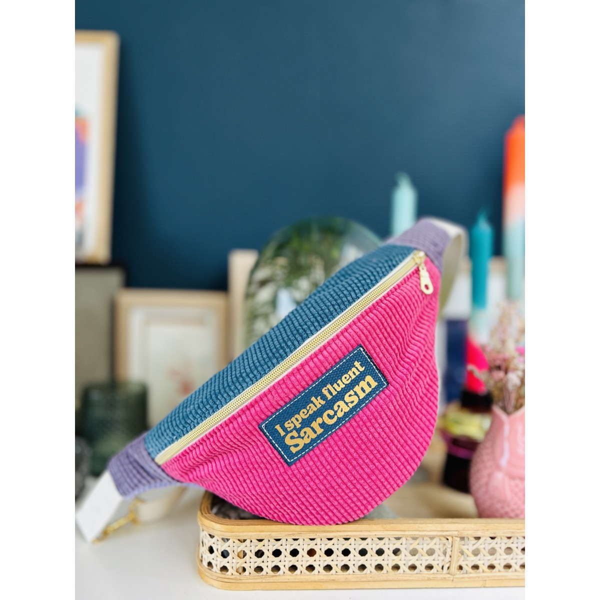 Sac banane en velours côtelé sorbet "I Speak Fluent Sarcasm"