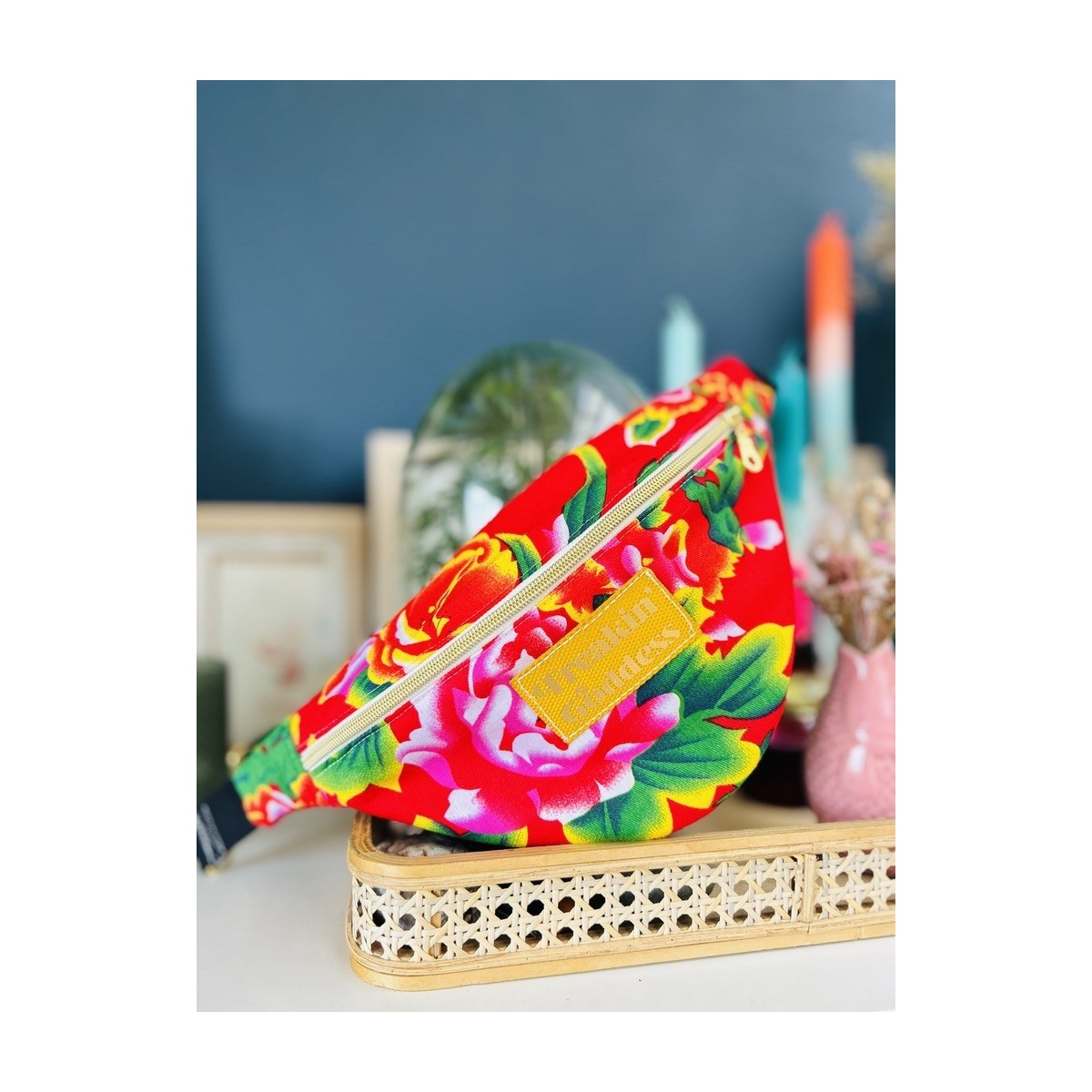 de Sac banane en coton chinois rouge "Freaking Goddess"