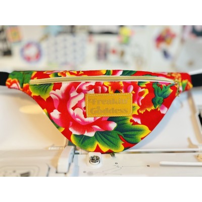 de Sac banane en coton chinois rouge "Freaking Goddess"