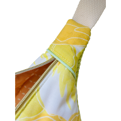 Sac banane en tissu upcyclé seventies jaune  "Stay Wild Moon Child"