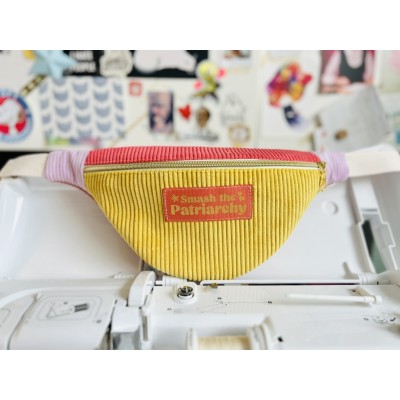 Sac banane en velours côtelé sorbet "Smatch The Patriarchy"