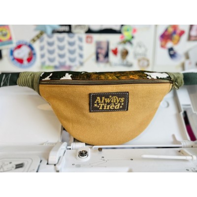 Sac banane en tissu fleuri...