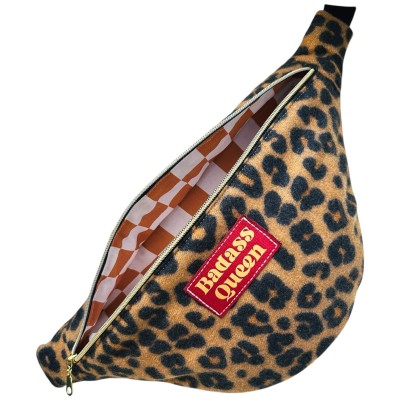 Sac banane XL en écharpe "graou" upcyclée  "Badass Queen"