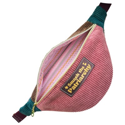 Sac banane en velours côtelé rose poudré "Smatch The Patriarchy"